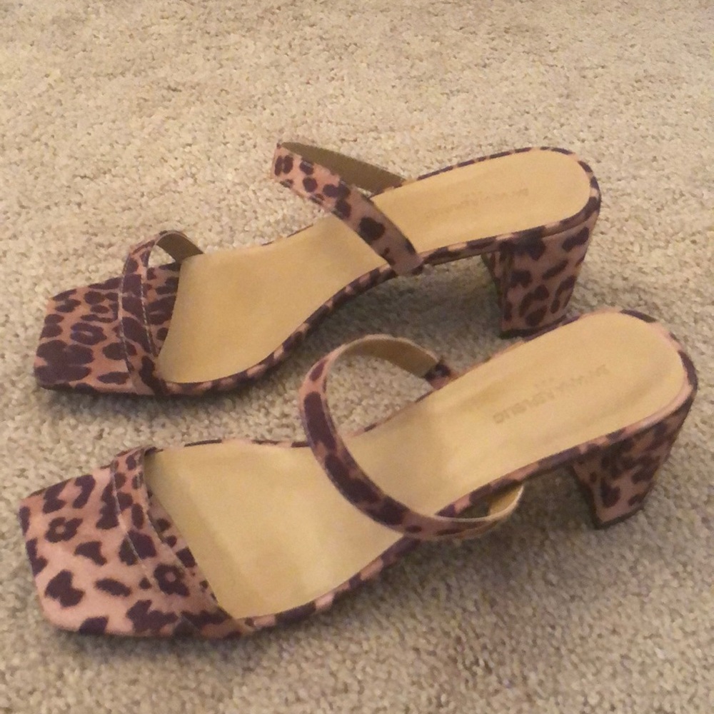 Banana Republic Leopard Sandals Size 8